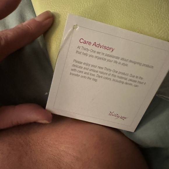 Thirty-One Cream Wallet - Picture 6 of 9